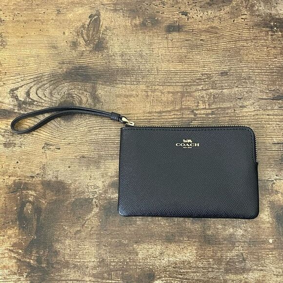 Coach Handbags - COACH Crossgrain Leather Corner Zip Wristlet, Black, Black & Gold